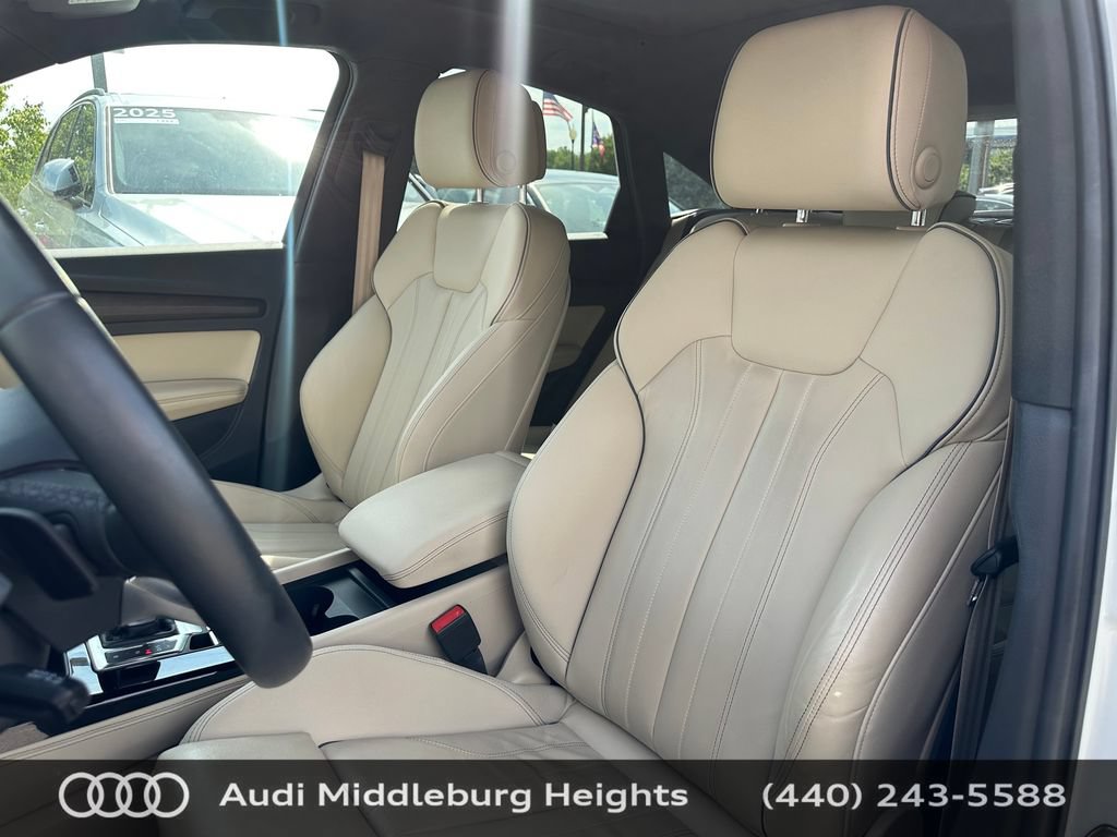 Used 2023 Audi Q5 2.0T Premium Plus w/ Premium Plus Package AWD/4WD image 14
