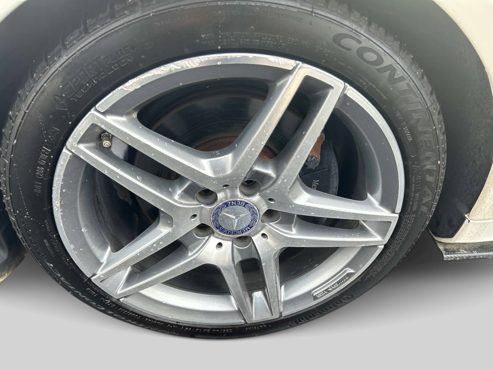 Used 2015 Mercedes-Benz E 400 4MATIC Coupe image 9