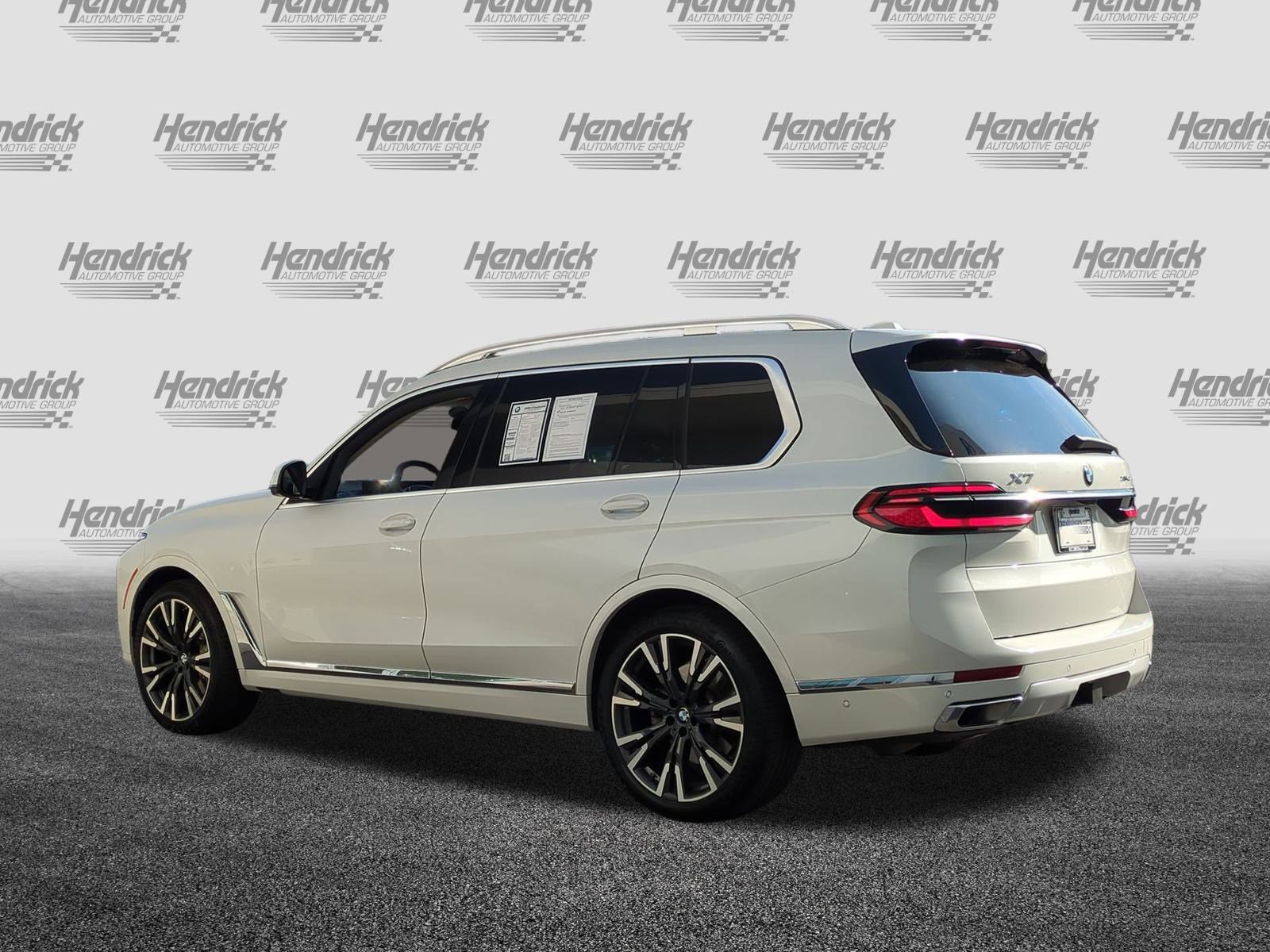 Used 2024 BMW X7 xDrive40i image 8