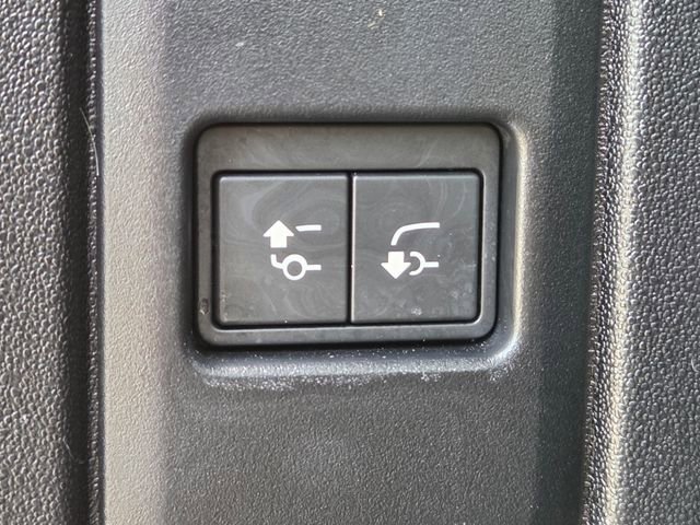 Used 2024 Land Rover Defender 110 SE AWD/4WD image 29