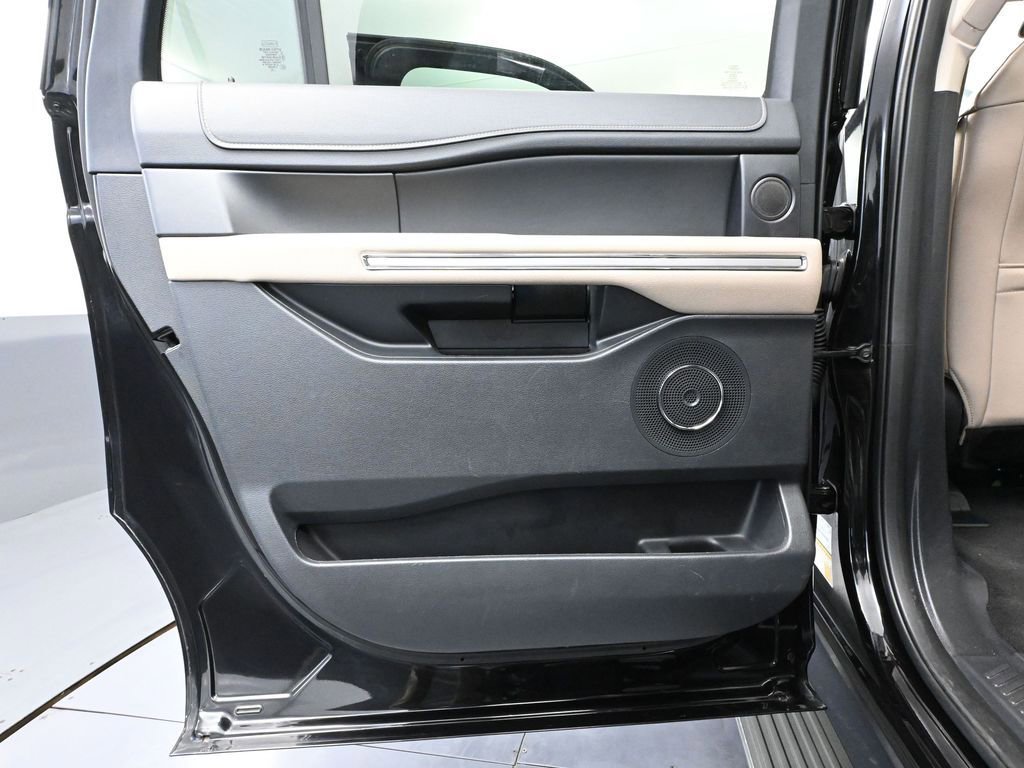 Used 2024 Ford Expedition Max Limited image 39