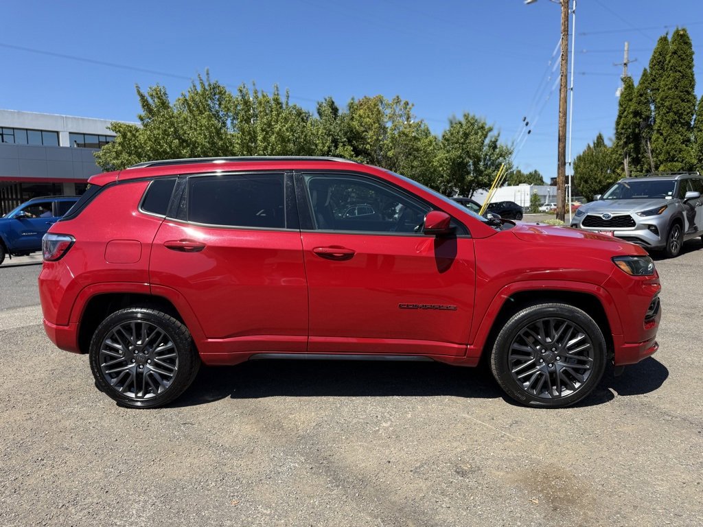 Used 2023 Jeep Compass Limited image 20