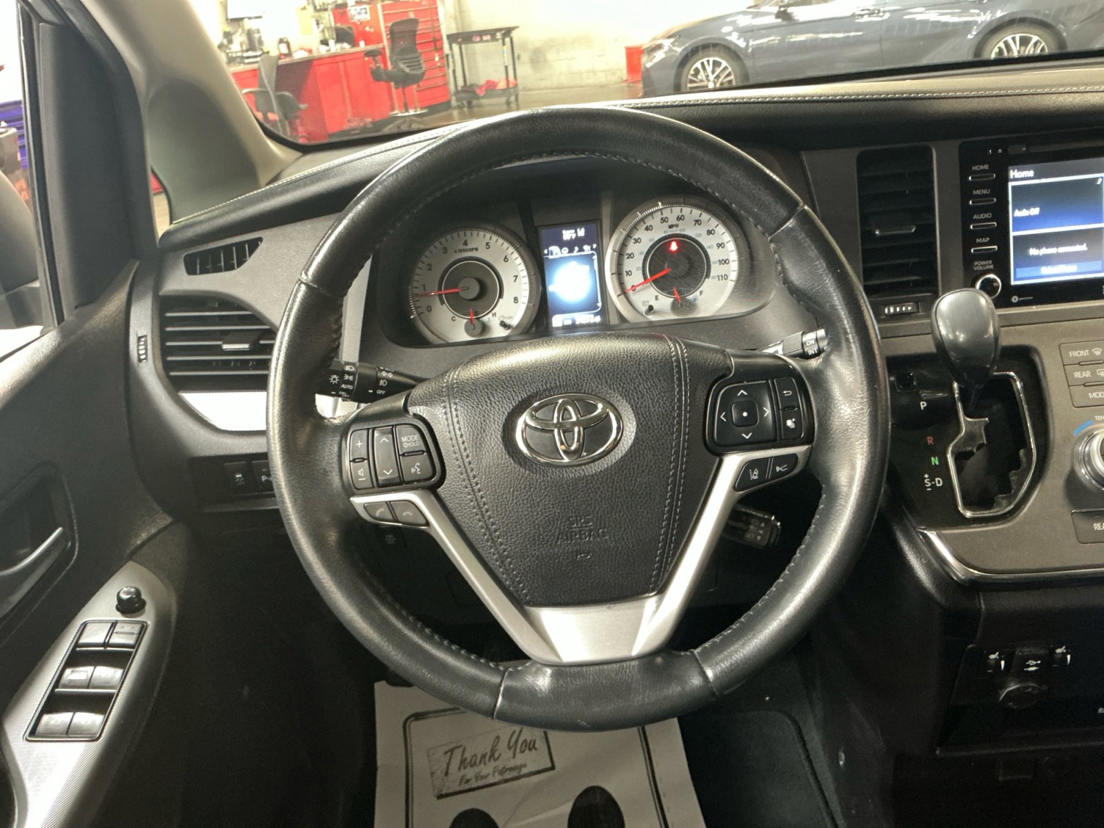 Used 2019 Toyota Sienna SE Premium w/ Carpet Mat Package AWD/4WD image 9