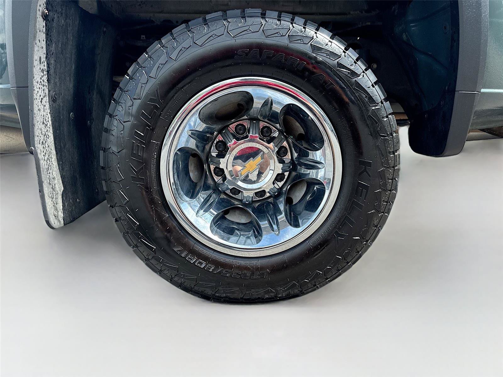 Used 2025 Chevrolet Silverado 3500 LT w/ Texas Edition AWD/4WD image 37