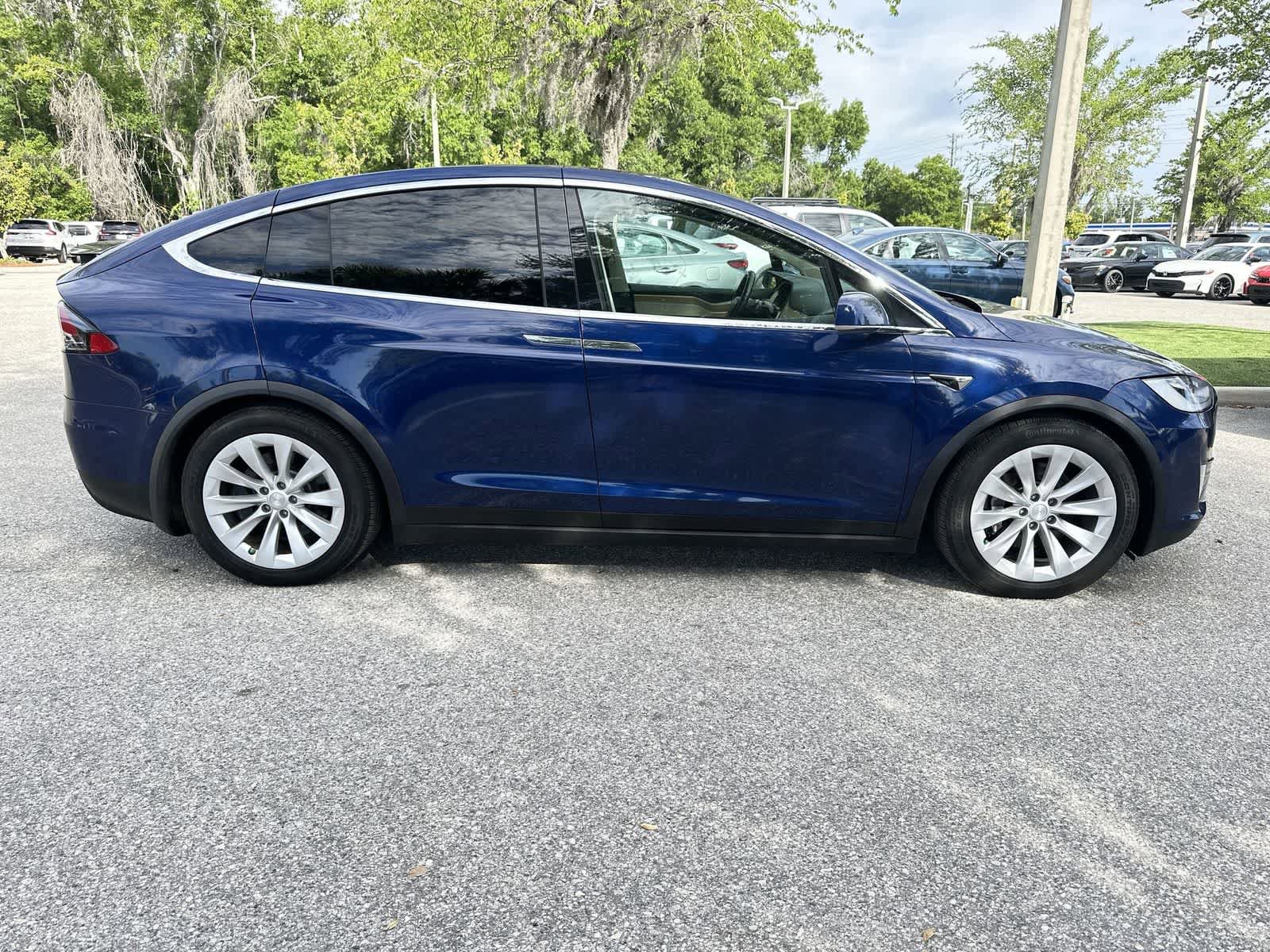 Used 2018 Tesla Model X 100D AWD/4WD image 7