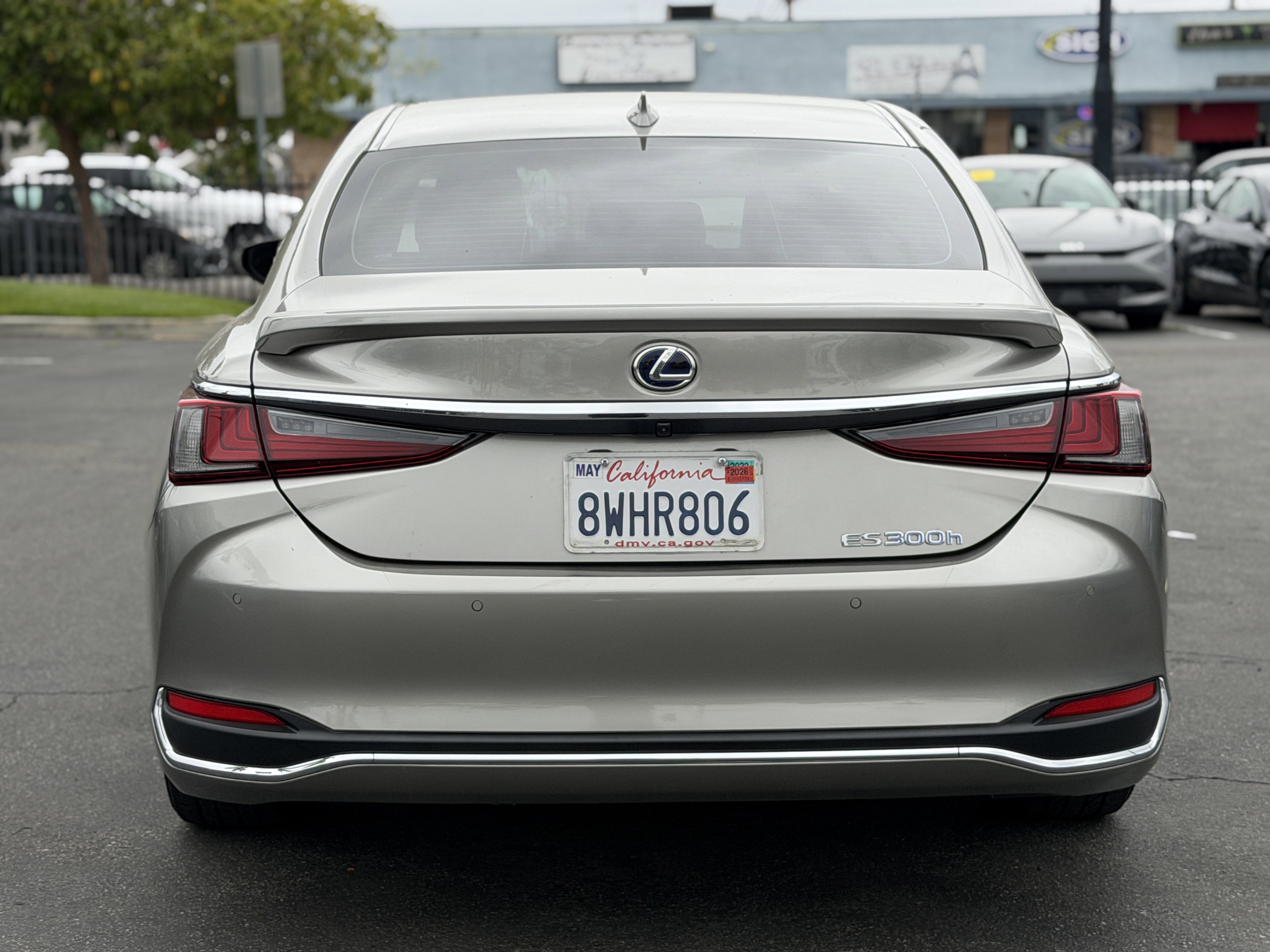 Used 2021 Lexus ES 300h w/ Premium Package FWD image 6
