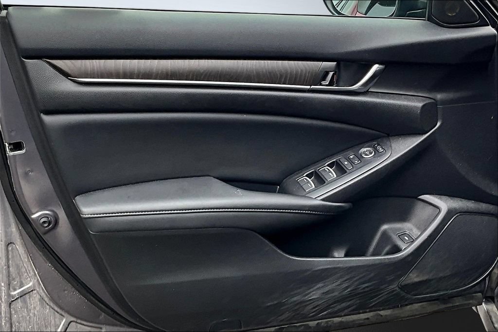 Used 2021 Honda Accord EX image 16
