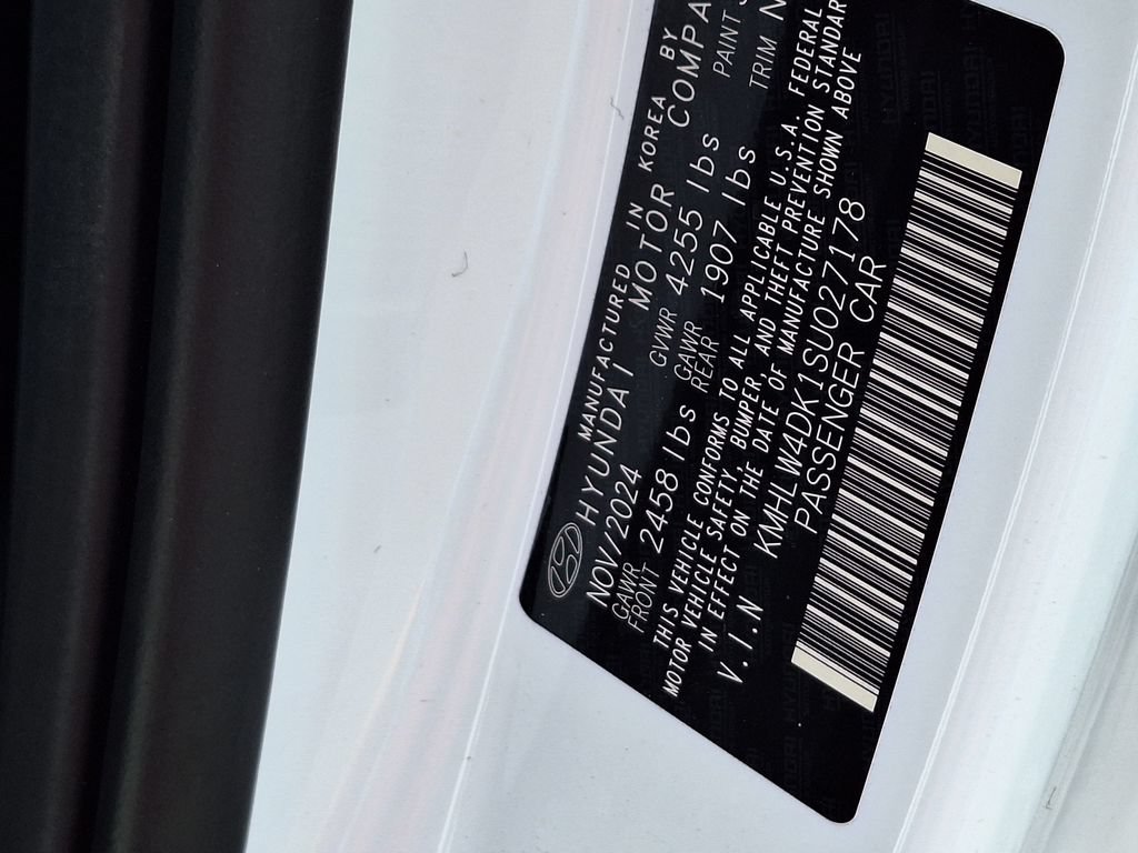 Certified 2025 Hyundai Elantra N FWD image 32