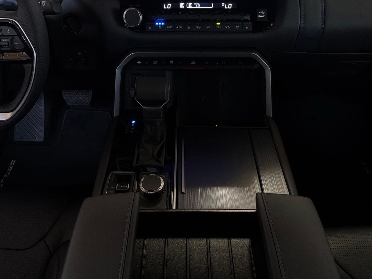 New 2026 Toyota Sequoia Platinum AWD/4WD image 20