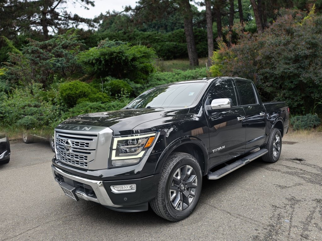 Used 2021 Nissan Titan Platinum Reserve AWD/4WD image 3