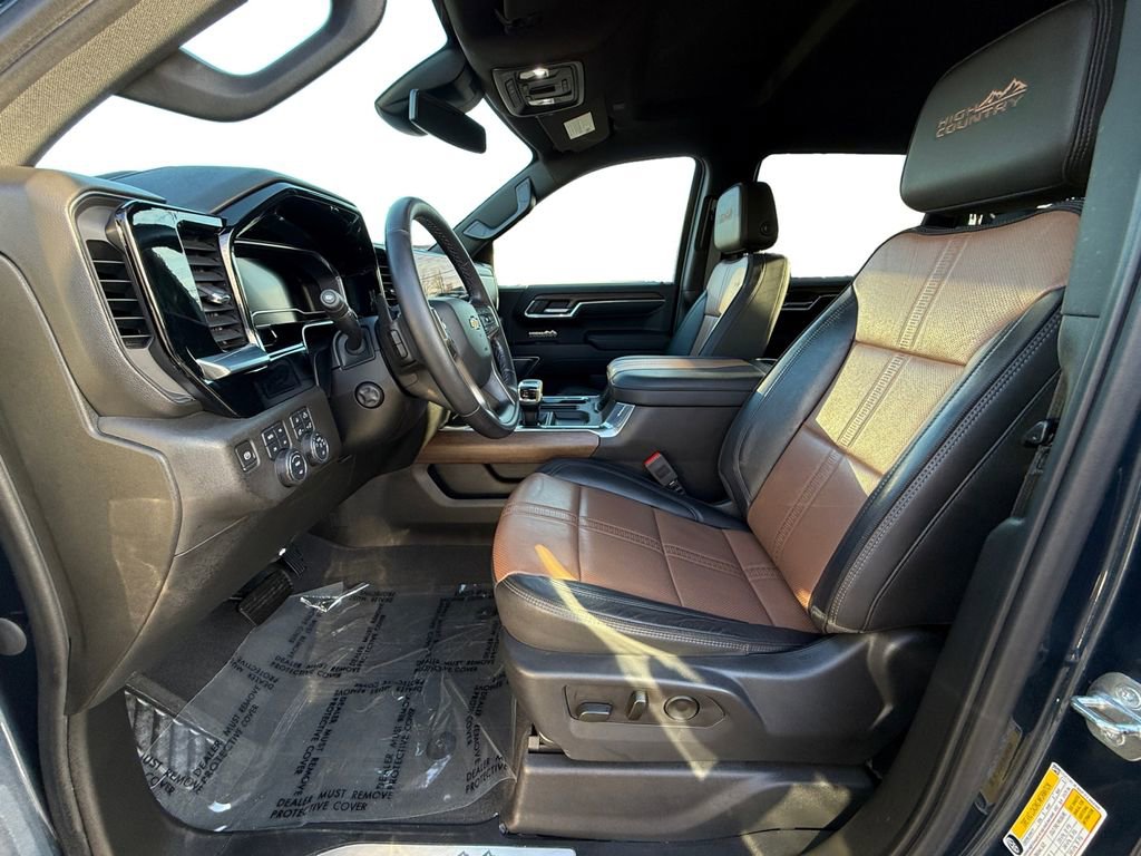Used 2023 Chevrolet Silverado 1500 High Country w/ Z71 Off-Road Package image 9