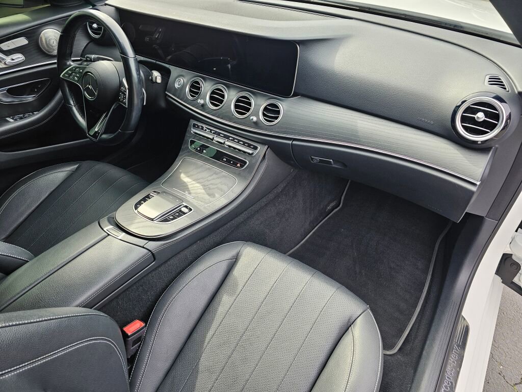 Used 2021 Mercedes-Benz E 350 4MATIC Sedan w/ Premium Package image 11
