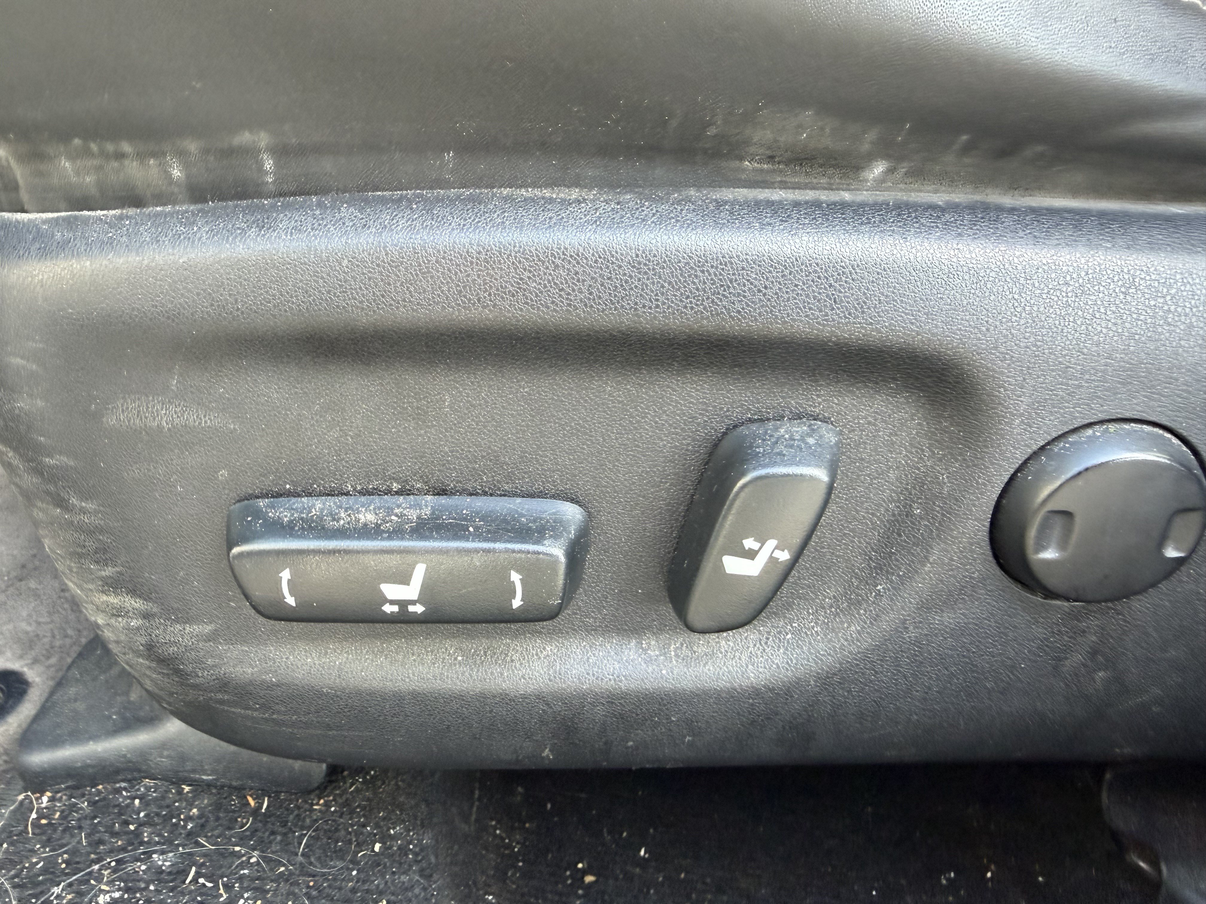 Used 2014 Lexus CT 200h FWD image 31