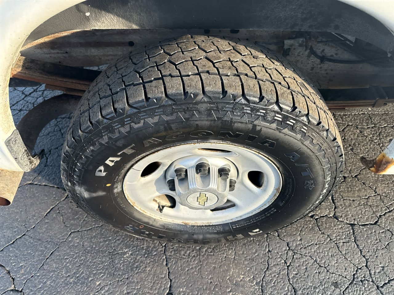 Used 2012 Chevrolet Express 2500 image 9