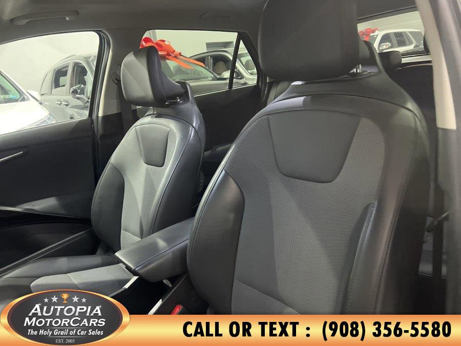 Used 2023 Kia Niro EX Touring FWD image 10