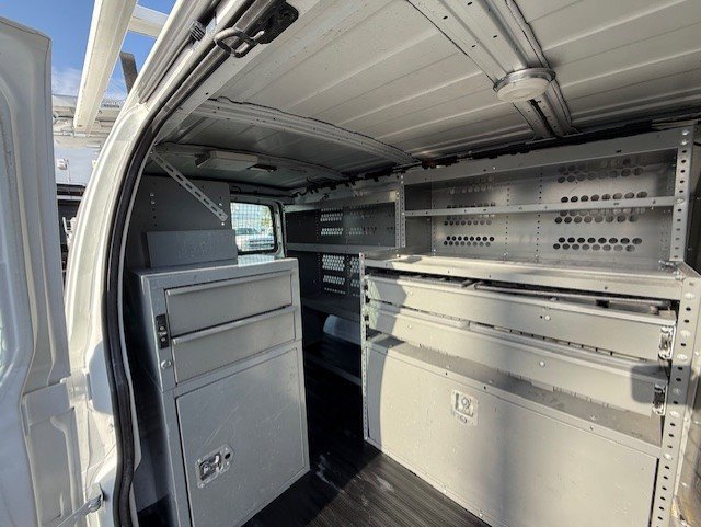 Used 2013 Chevrolet Express 2500 image 13