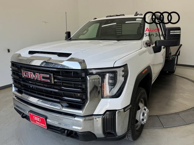 Used 2024 GMC Sierra 3500 Pro w/ Convenience Package AWD/4WD image 3