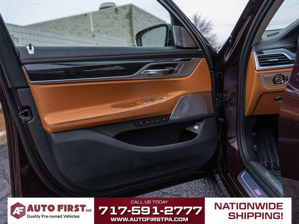 Used 2020 BMW 750i xDrive w/ Autobahn Package image 9