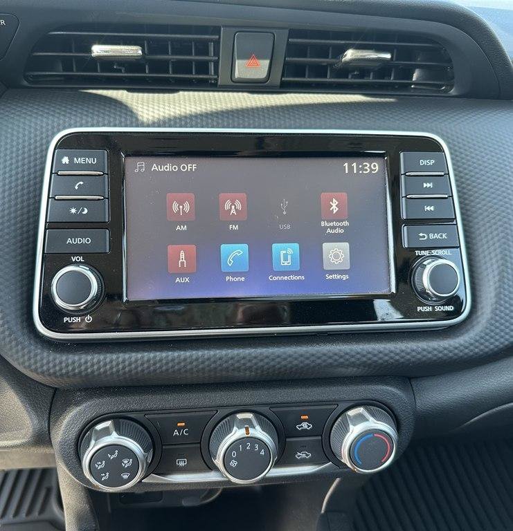 Used 2023 Nissan Kicks S FWD image 13