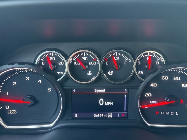 Used 2022 Chevrolet Silverado 2500 LT w/ Convenience Package image 11