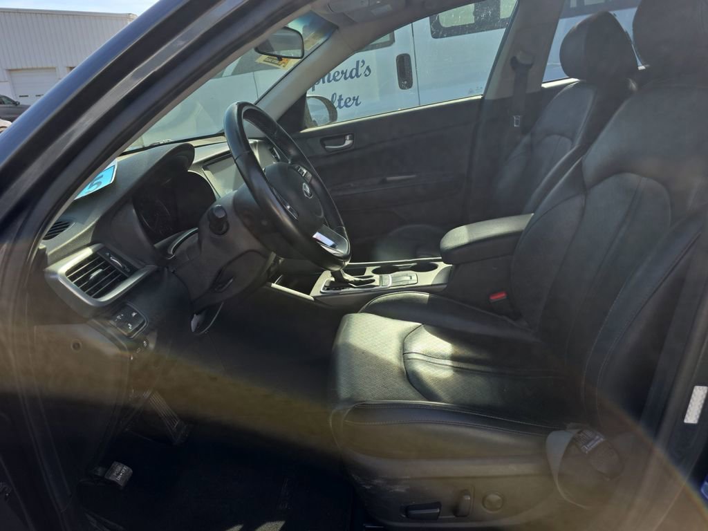 Used 2020 Kia Optima SE image 12