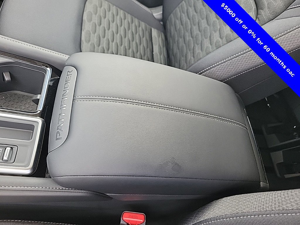 New 2025 Nissan Pathfinder SV w/ Black Appearance Package image 29