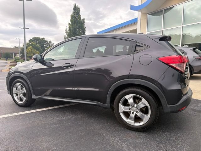 Used 2017 Honda HR-V EX image 8