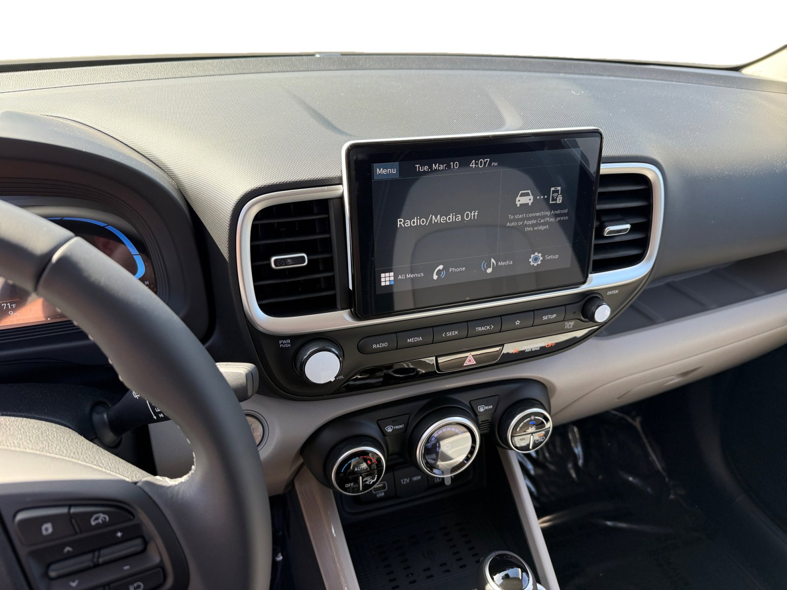 New 2026 Hyundai Venue SEL FWD image 12