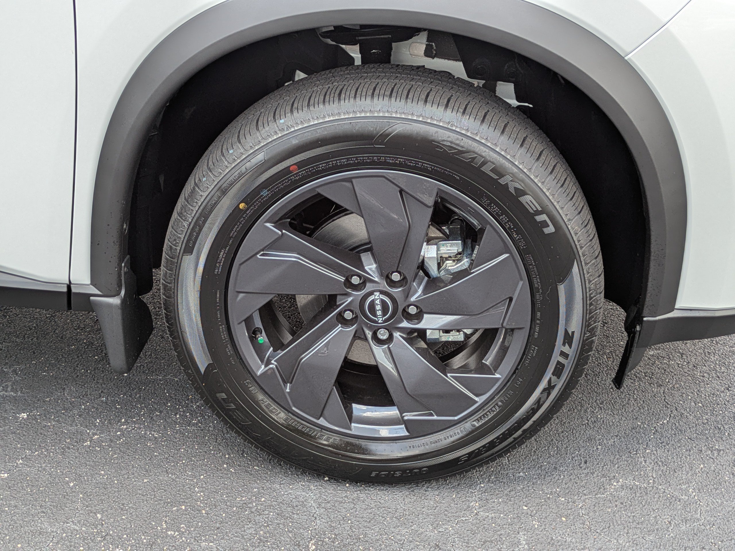 New 2026 Nissan Rogue SV FWD image 11