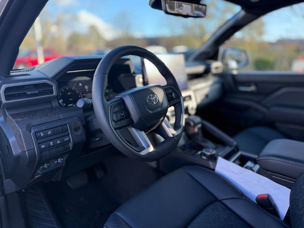 Used 2025 Toyota Tacoma Limited image 13