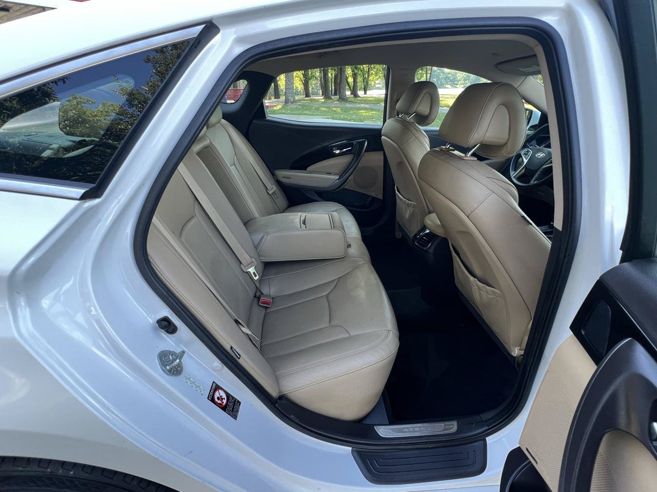 Used 2013 Hyundai Azera FWD image 35