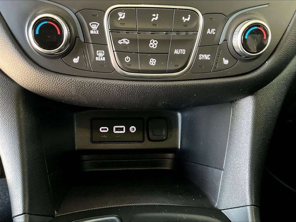 Used 2022 Chevrolet Equinox LT image 26