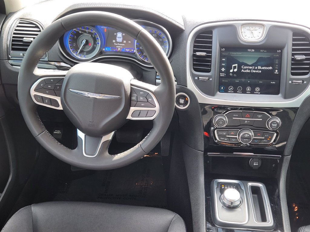 Used 2023 Chrysler 300 Touring w/ Sport Appearance Package RWD image 12