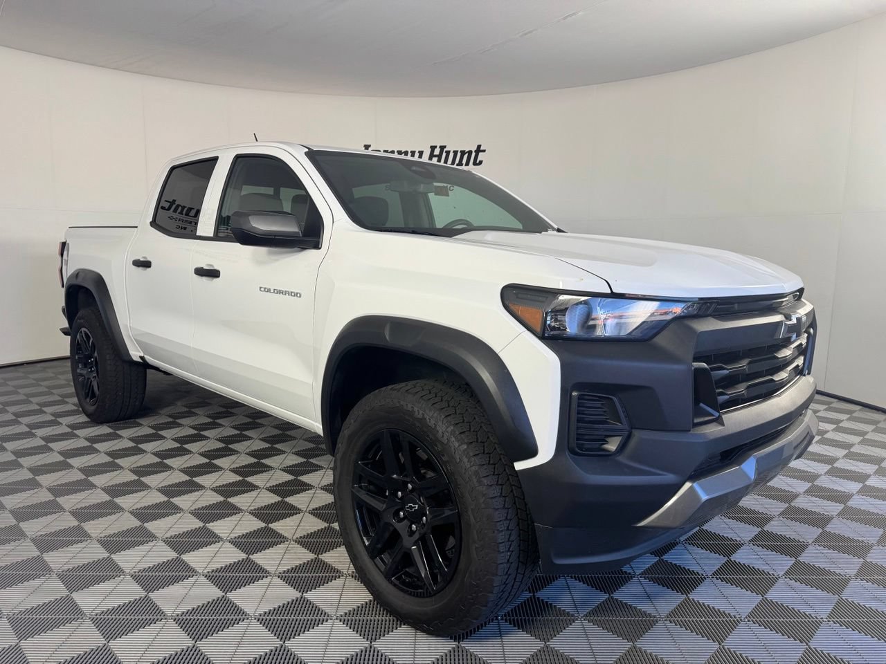 Used 2025 Chevrolet Colorado Trail Boss AWD/4WD image 6