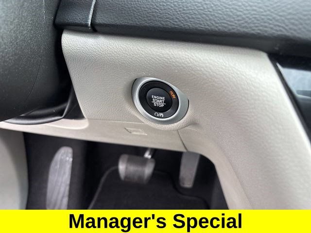 Used 2023 Chrysler Pacifica Touring-L FWD image 19