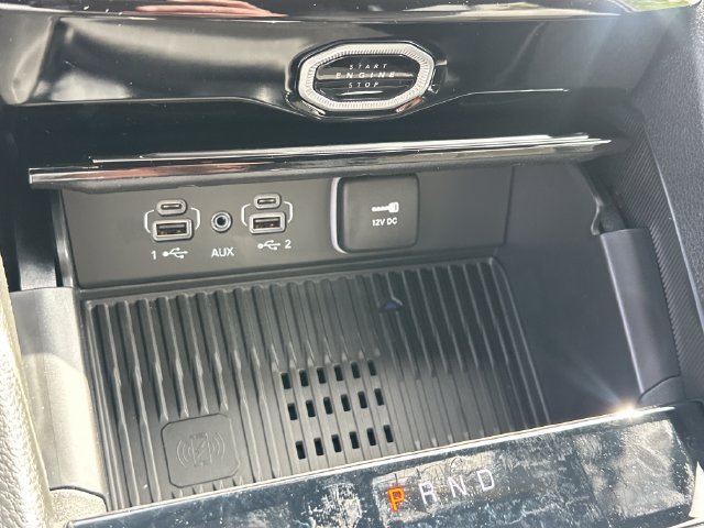 New 2027 Jeep Grand Cherokee Altitude AWD/4WD image 21