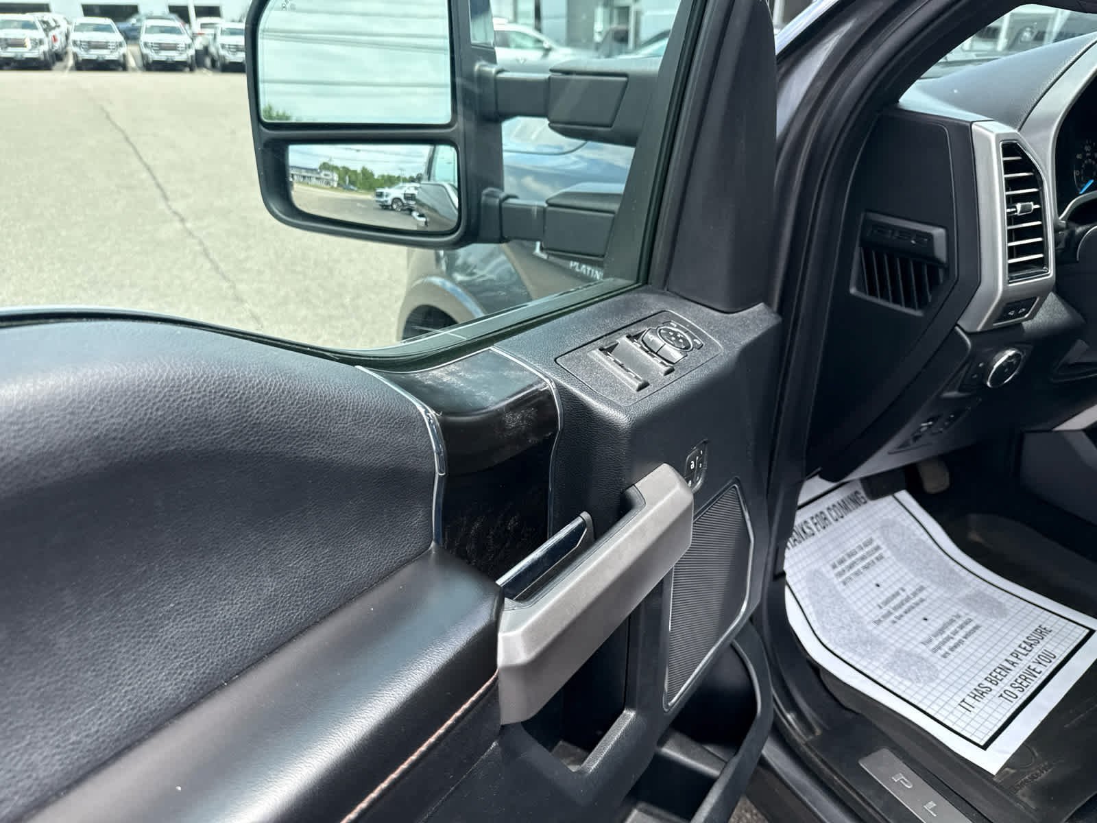 Used 2019 Ford F150 Platinum w/ Equipment Group 701A Luxury AWD/4WD image 12