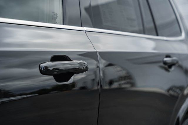 New 2026 Volvo XC90 B6 Ultra w/ Protection Package image 16