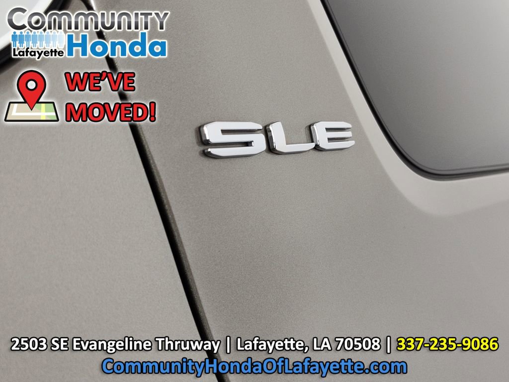 Used 2023 GMC Acadia SLE FWD image 18