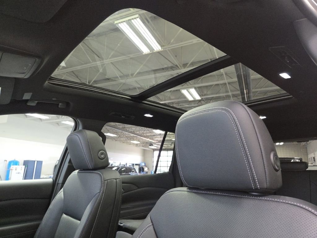 New 2026 Chevrolet Traverse LT image 29