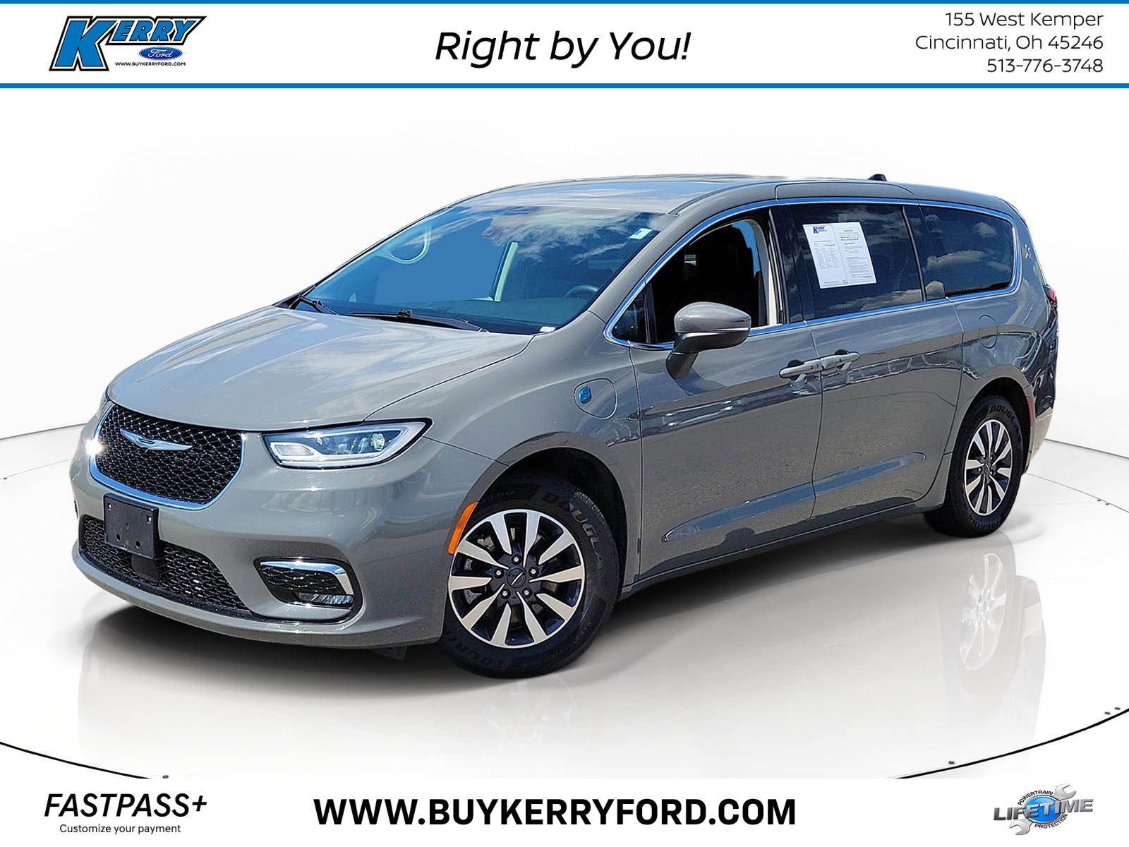 Used 2023 Chrysler Pacifica Touring-L FWD image 1