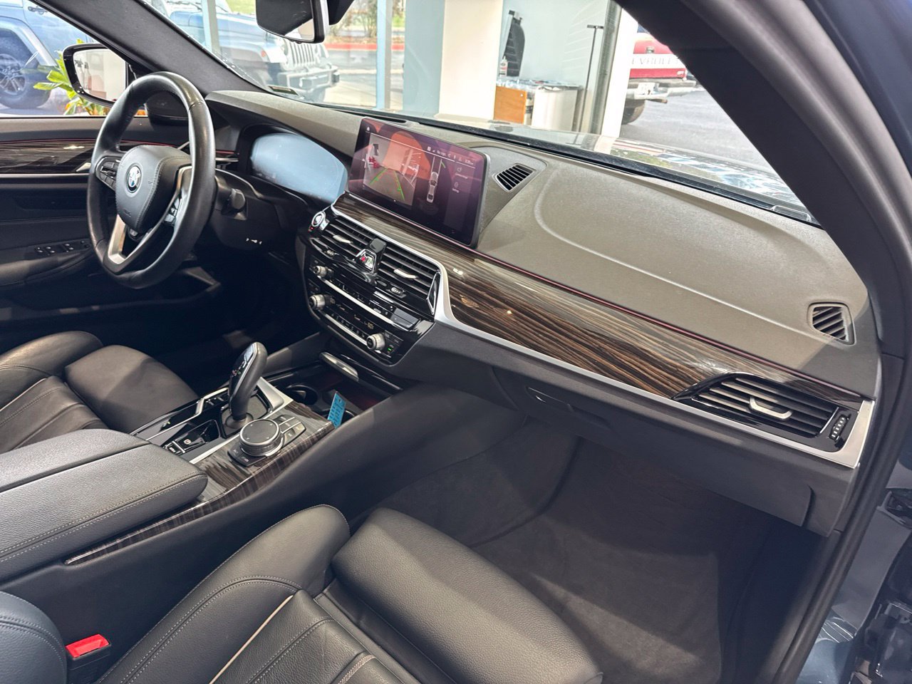 Used 2023 BMW 530i xDrive w/ Premium Package AWD/4WD image 54