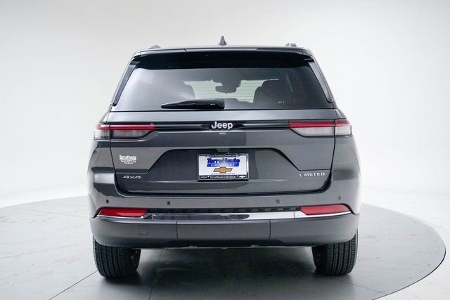 Used 2024 Jeep Grand Cherokee Limited image 5