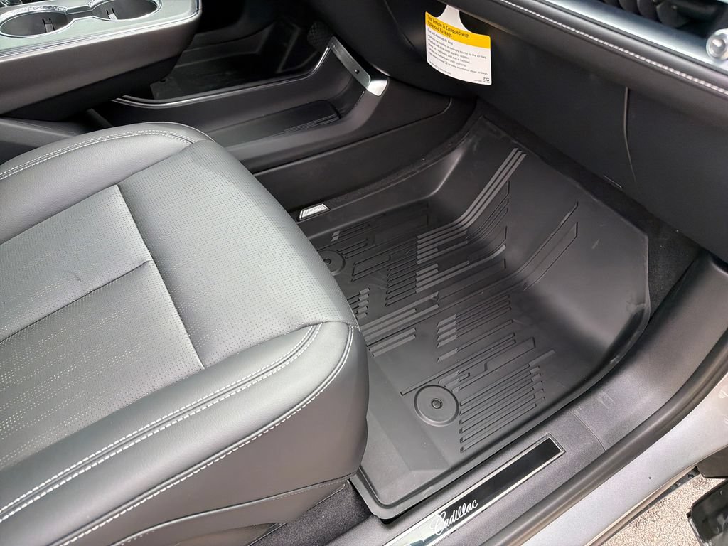 New 2026 Cadillac Lyriq Signature Sport w/ LPO, Floor Liner Package RWD image 39