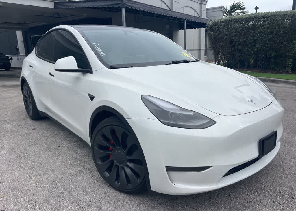 Used 2025 Tesla Model Y Performance AWD/4WD image 1