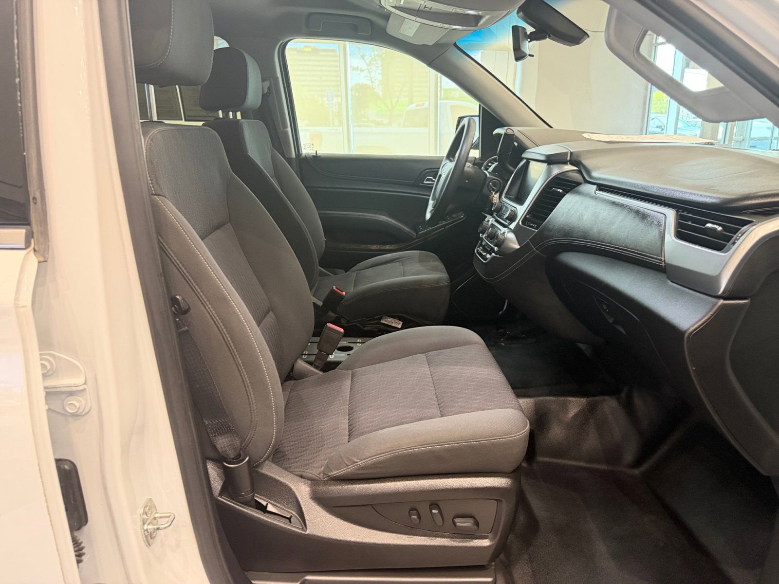 Used 2020 Chevrolet Tahoe 4WD w/ Remote Keyless Entry Package image 19