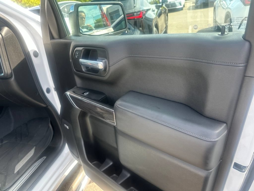 Used 2020 Chevrolet Silverado 1500 LTZ w/ LTZ Premium Package AWD/4WD image 31