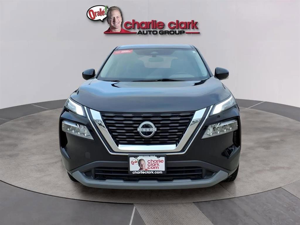 Used 2023 Nissan Rogue SV image 8