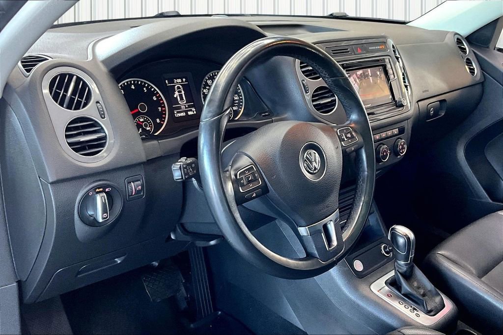 Used 2017 Volkswagen Tiguan Wolfsburg Edition image 17