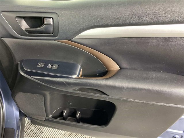 Used 2018 Toyota Highlander Plus image 24